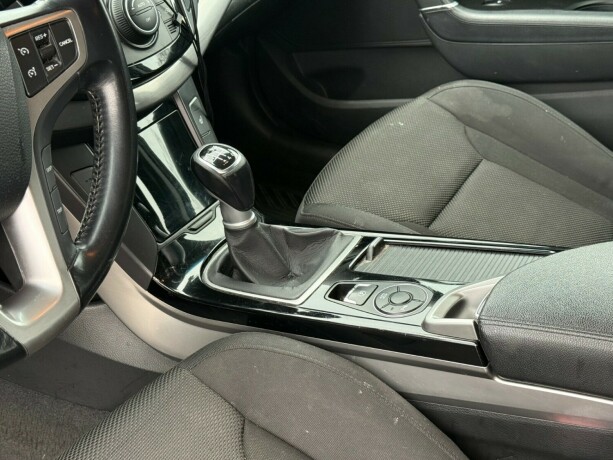 hyundai-i40-diesel-2012-big-16