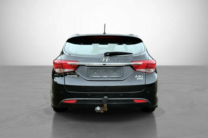 hyundai-i40-diesel-2012-big-7