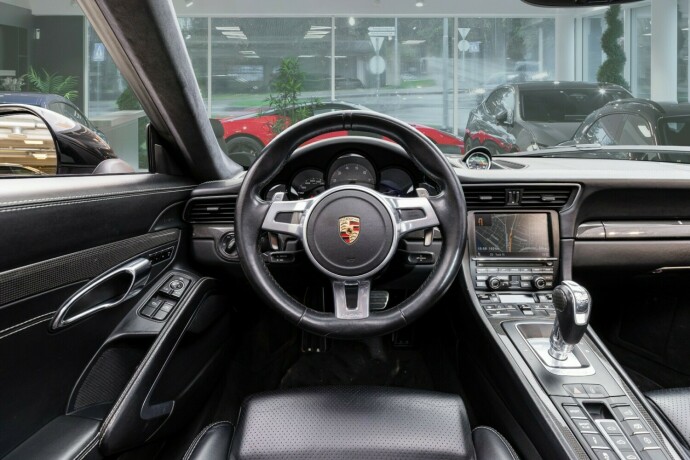 porsche-911-bensin-2012-big-20