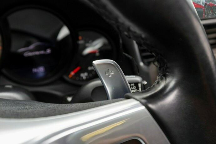 porsche-911-bensin-2012-big-27