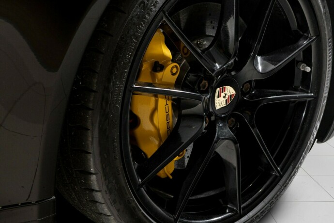 porsche-911-bensin-2012-big-15