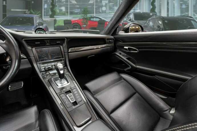 porsche-911-bensin-2012-big-29