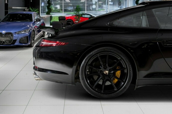 porsche-911-bensin-2012-big-9