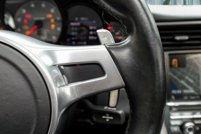 porsche-911-bensin-2012-big-23