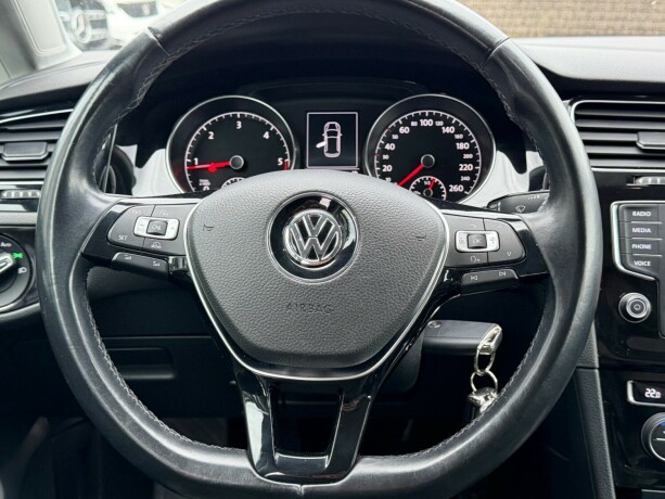 volkswagen-golf-diesel-2014-big-12