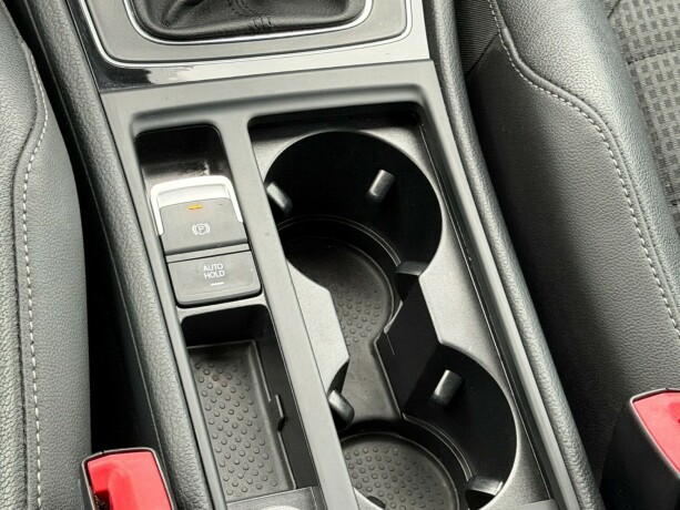 volkswagen-golf-diesel-2014-big-11