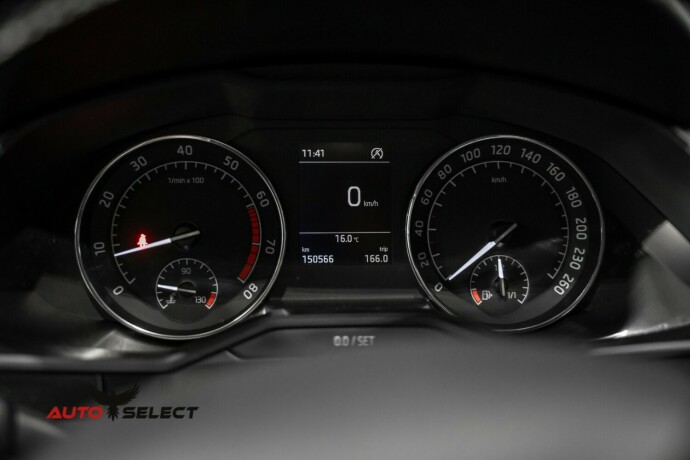 skoda-superb-bensin-2017-big-28