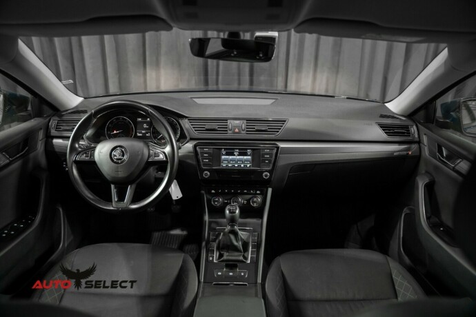 skoda-superb-bensin-2017-big-30