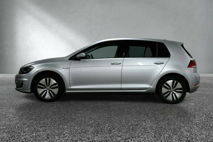 volkswagen-golf-elektrisitet-2019-big-1