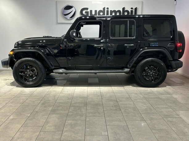 jeep-wrangler-diesel-2021-big-1