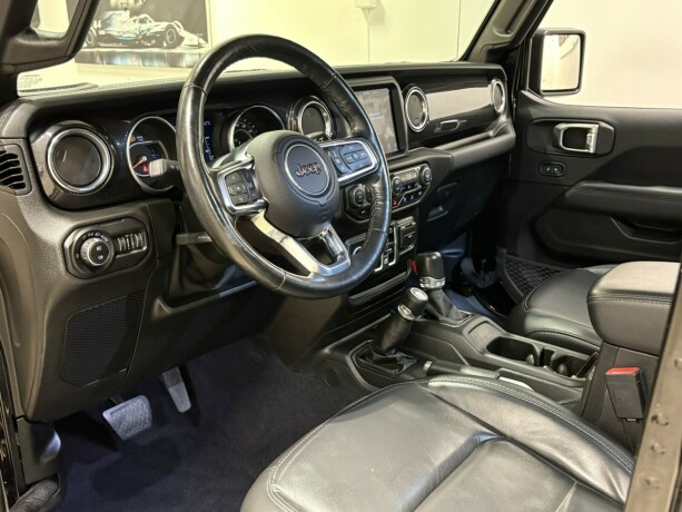 jeep-wrangler-diesel-2021-big-5