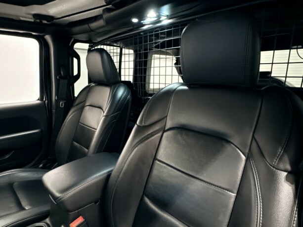 jeep-wrangler-diesel-2021-big-29