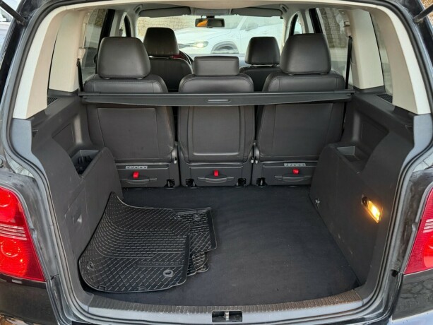 volkswagen-touran-diesel-2008-big-15