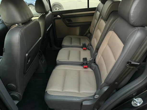 volkswagen-touran-diesel-2008-big-13