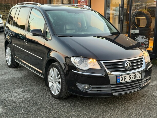 volkswagen-touran-diesel-2008-big-2