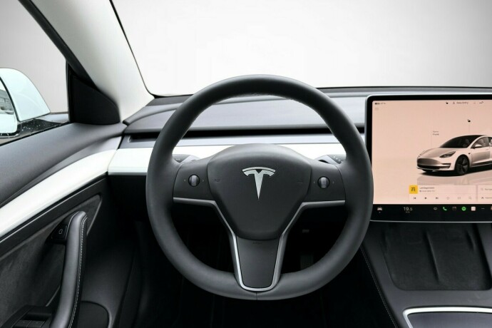 tesla-model-3-elektrisitet-2022-big-37