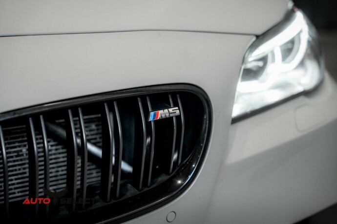 bmw-m5-bensin-2012-big-5