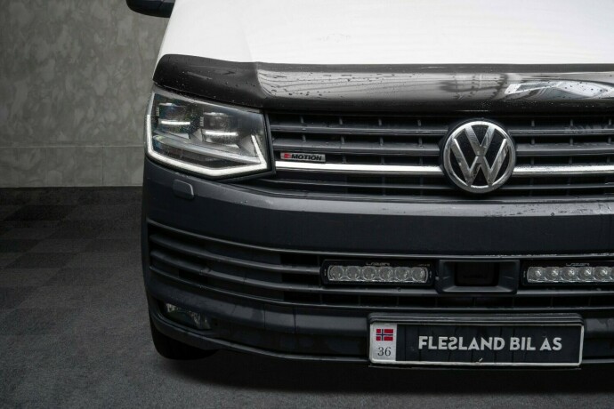 volkswagen-transporter-diesel-2017-big-3