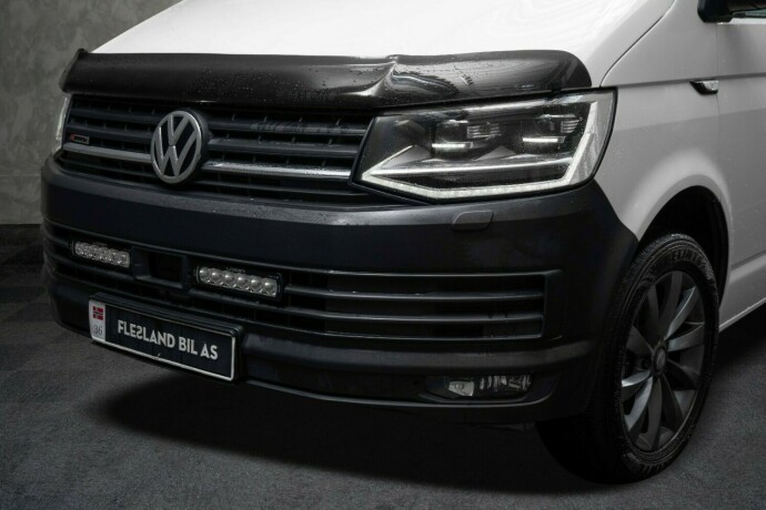 volkswagen-transporter-diesel-2017-big-4