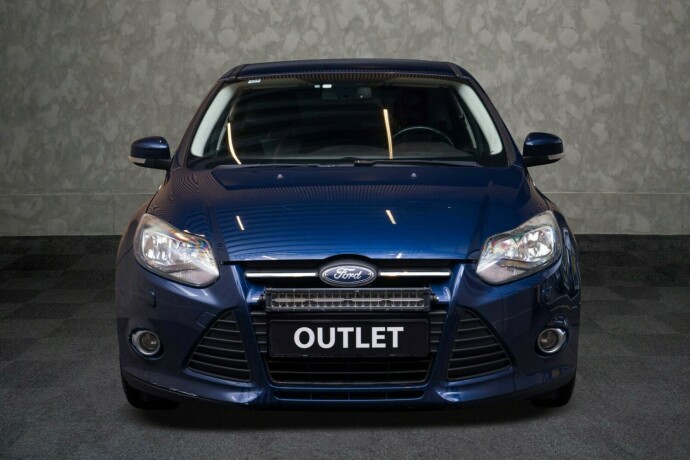 ford-focus-diesel-2011-big-5