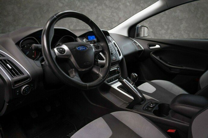 ford-focus-diesel-2011-big-17