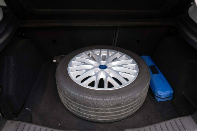 ford-focus-diesel-2011-big-22