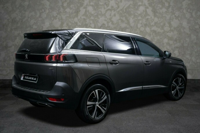 peugeot-5008-diesel-2021-big-10