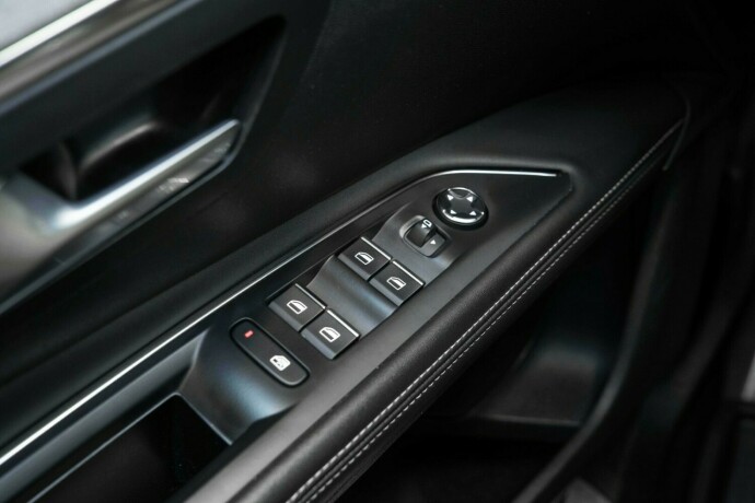 peugeot-5008-diesel-2021-big-22