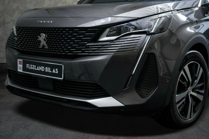 peugeot-5008-diesel-2021-big-2