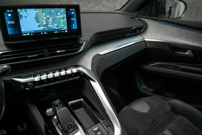 peugeot-5008-diesel-2021-big-16