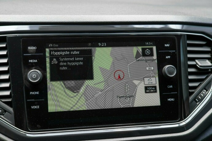 volkswagen-t-roc-bensin-2018-big-21