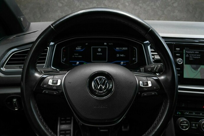 volkswagen-t-roc-bensin-2018-big-13