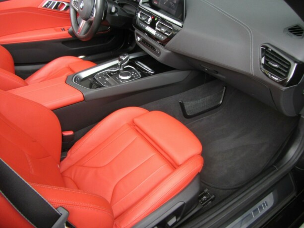 bmw-z4-bensin-2020-big-15