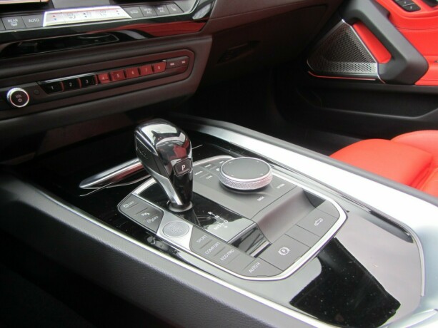 bmw-z4-bensin-2020-big-18