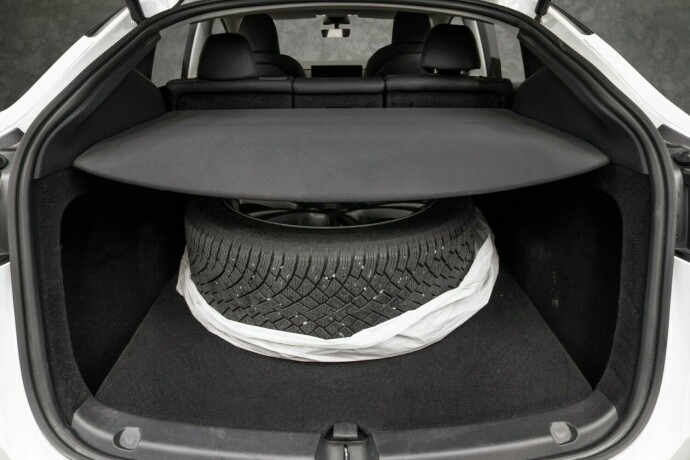 tesla-model-y-elektrisitet-2023-big-32