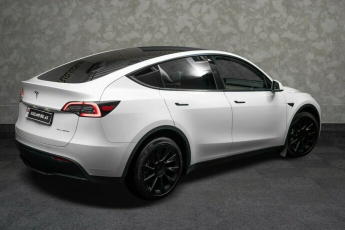 tesla-model-y-elektrisitet-2023-big-11