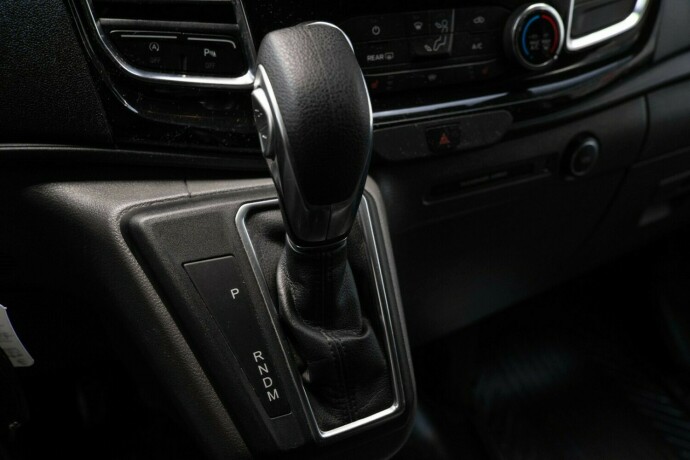 ford-transit-custom-diesel-2018-big-17