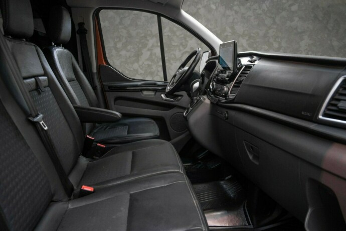 ford-transit-custom-diesel-2018-big-24