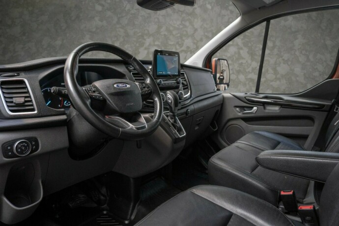 ford-transit-custom-diesel-2018-big-23