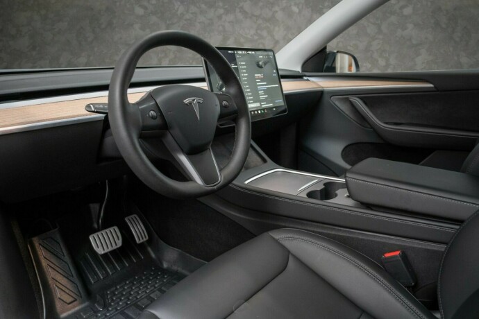 tesla-model-y-elektrisitet-2023-big-26