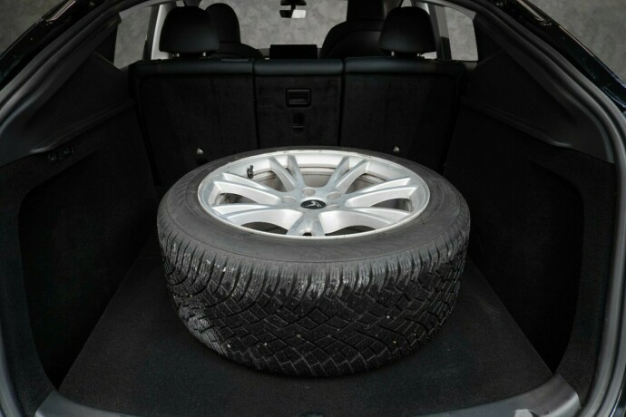 tesla-model-y-elektrisitet-2023-big-32