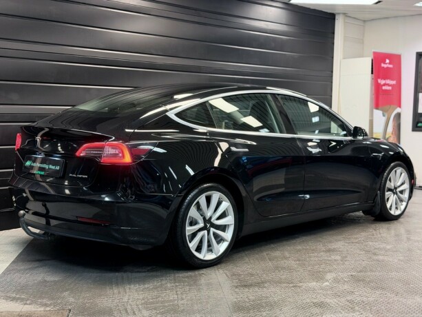 tesla-model-3-elektrisitet-2019-big-27