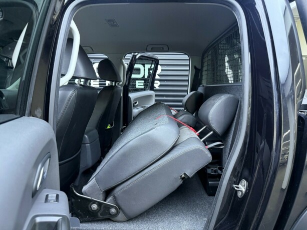 volkswagen-amarok-diesel-2016-big-27