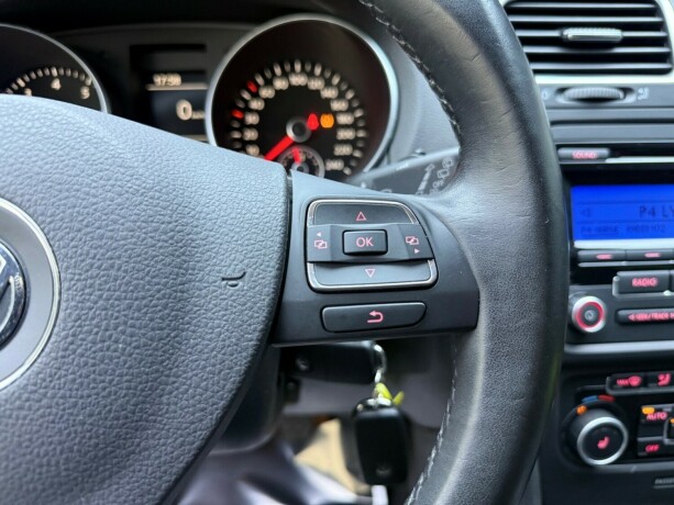 volkswagen-golf-bensin-2011-big-15