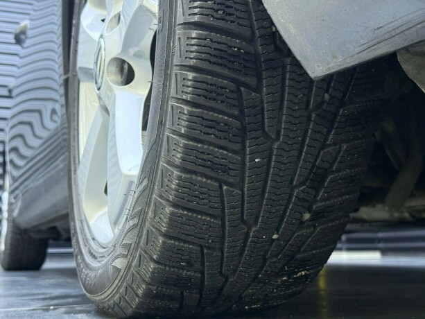 volkswagen-golf-bensin-2011-big-8