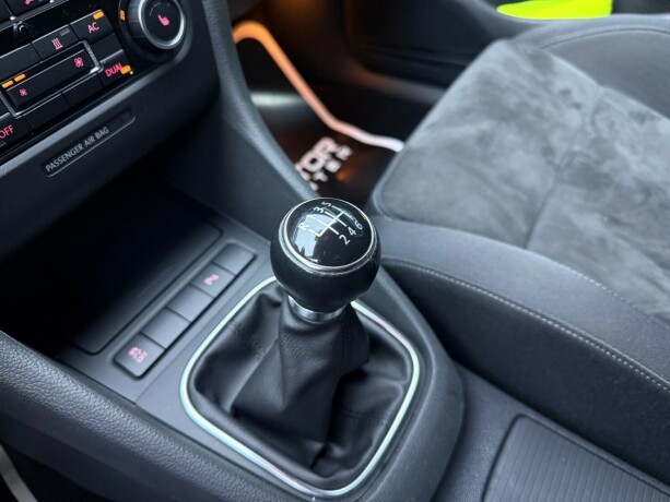 volkswagen-golf-bensin-2011-big-19