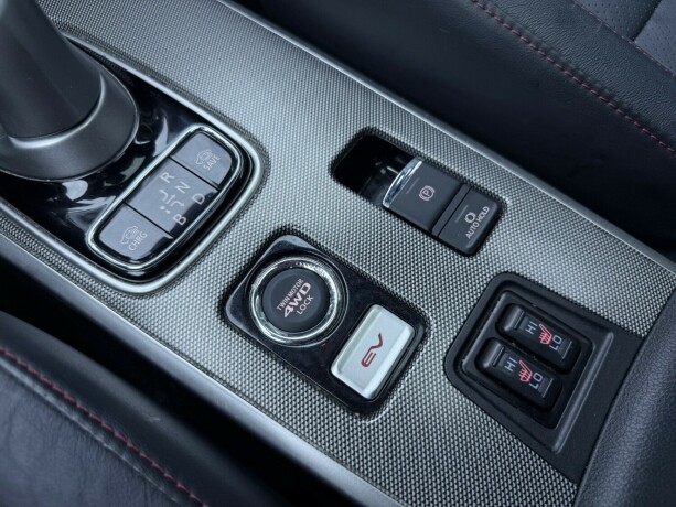 mitsubishi-outlander-elektrisitetbensin-2017-big-25