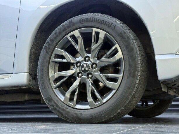 mitsubishi-outlander-elektrisitetbensin-2017-big-7