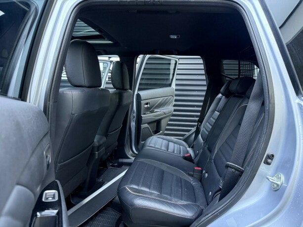 mitsubishi-outlander-elektrisitetbensin-2017-big-29