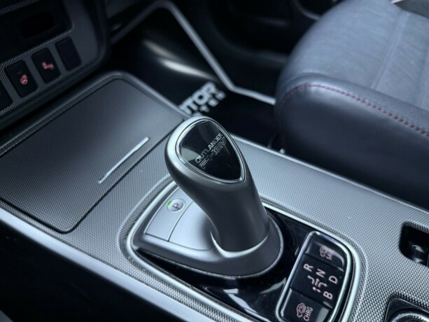 mitsubishi-outlander-elektrisitetbensin-2017-big-24